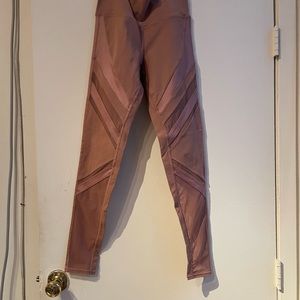 Alo mesh panel moto leggings - blush